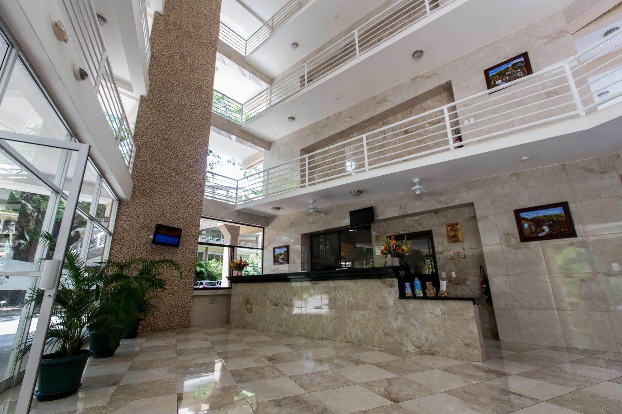 Hotel Arenas En Punta Leona Las Agujas Extérieur photo